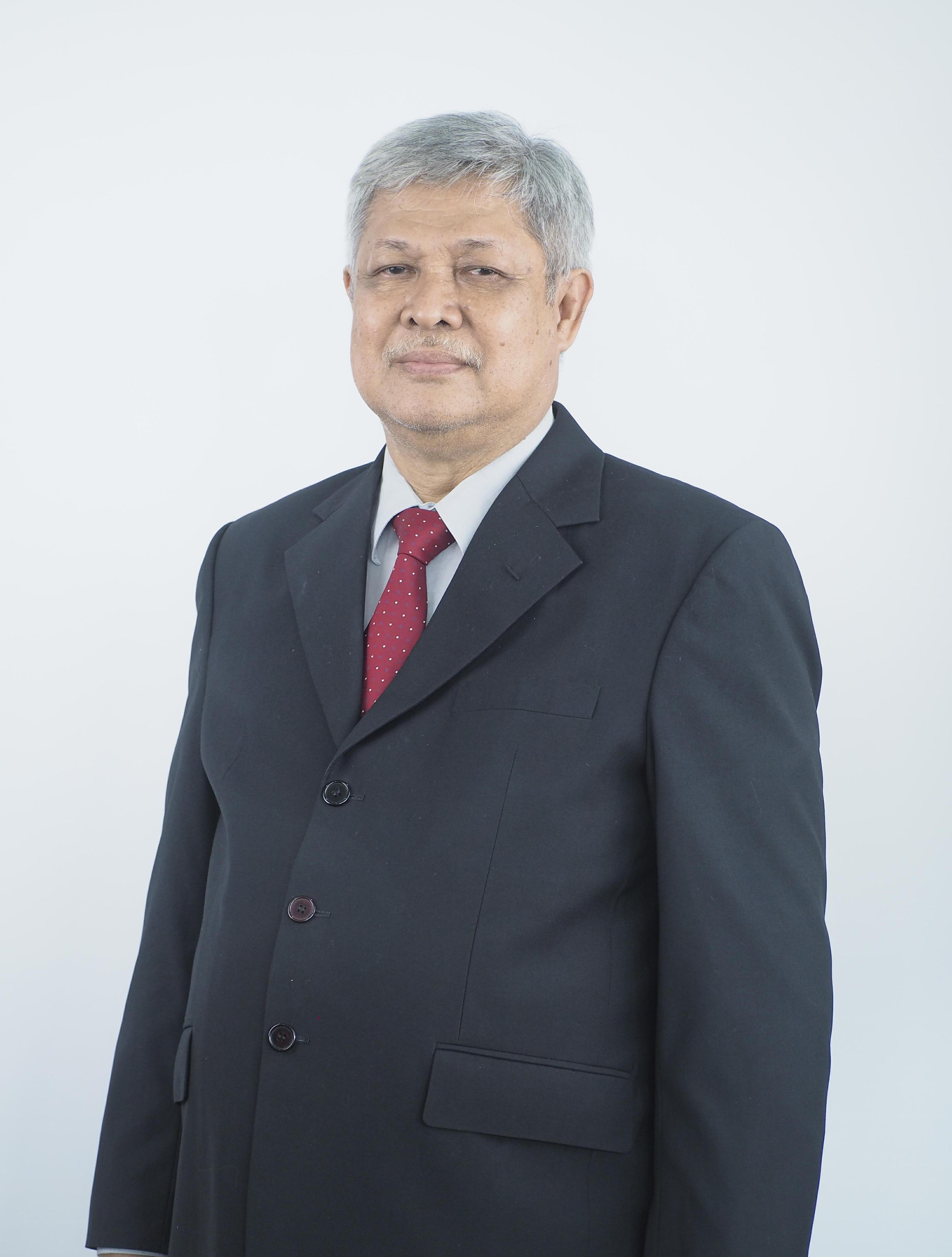 Foto Dr. Ir. Suria Darma Idris, M.Si.