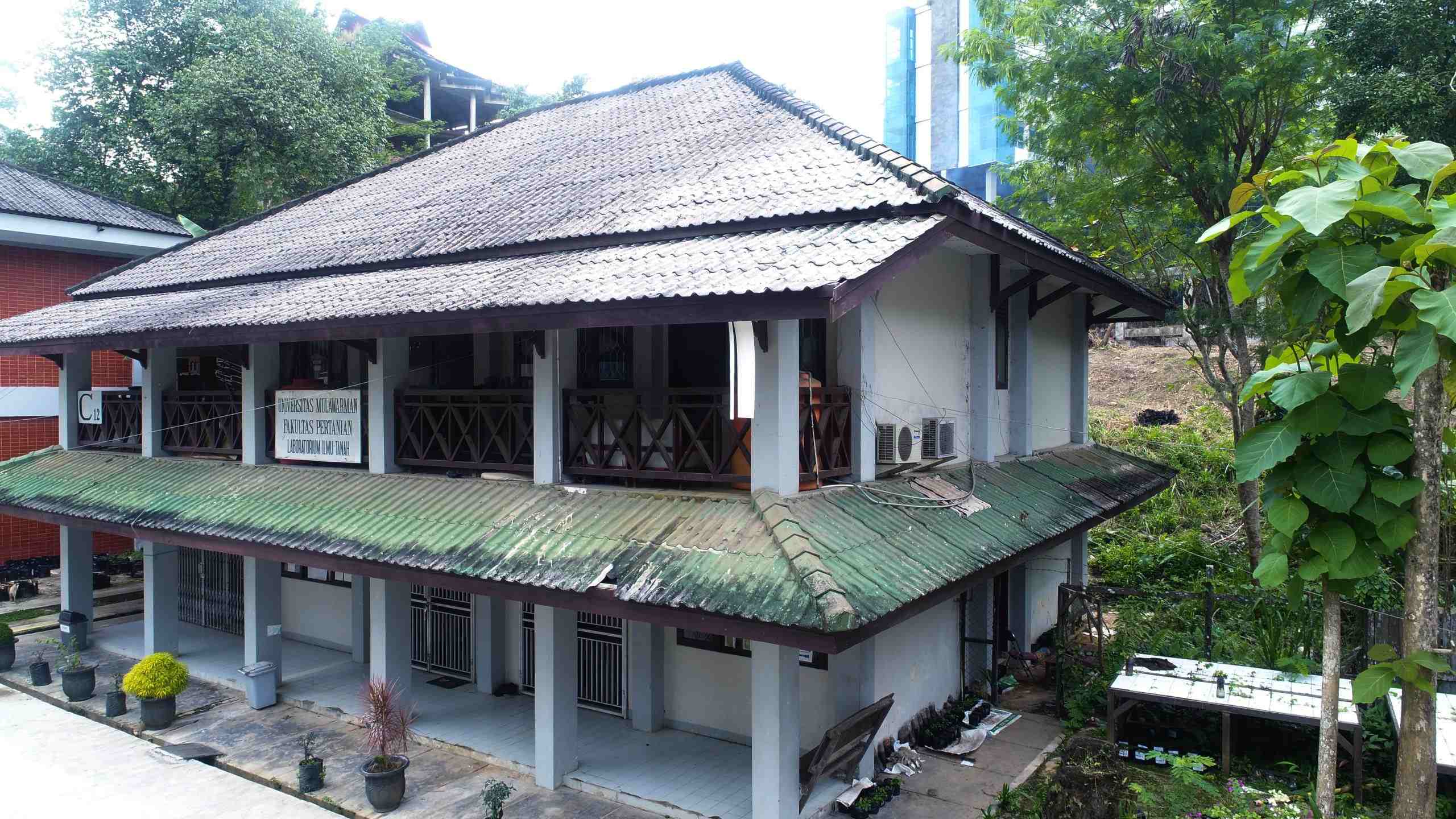 Gedung Tedjomantri Sutedjo (Laboratorium Ilmu Tanah)