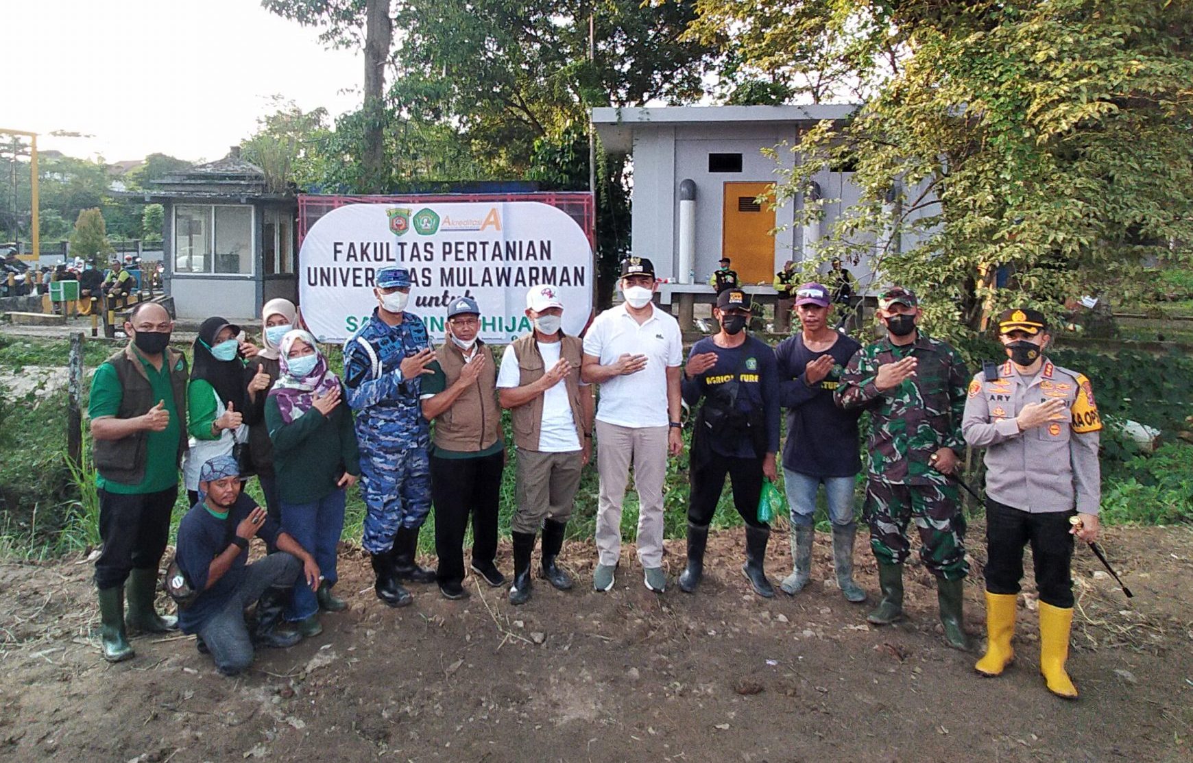 Memperingati HUT Kota Samarinda Ke-354, Fakultas Pertanian Turut Aksi Penghijauan SKM