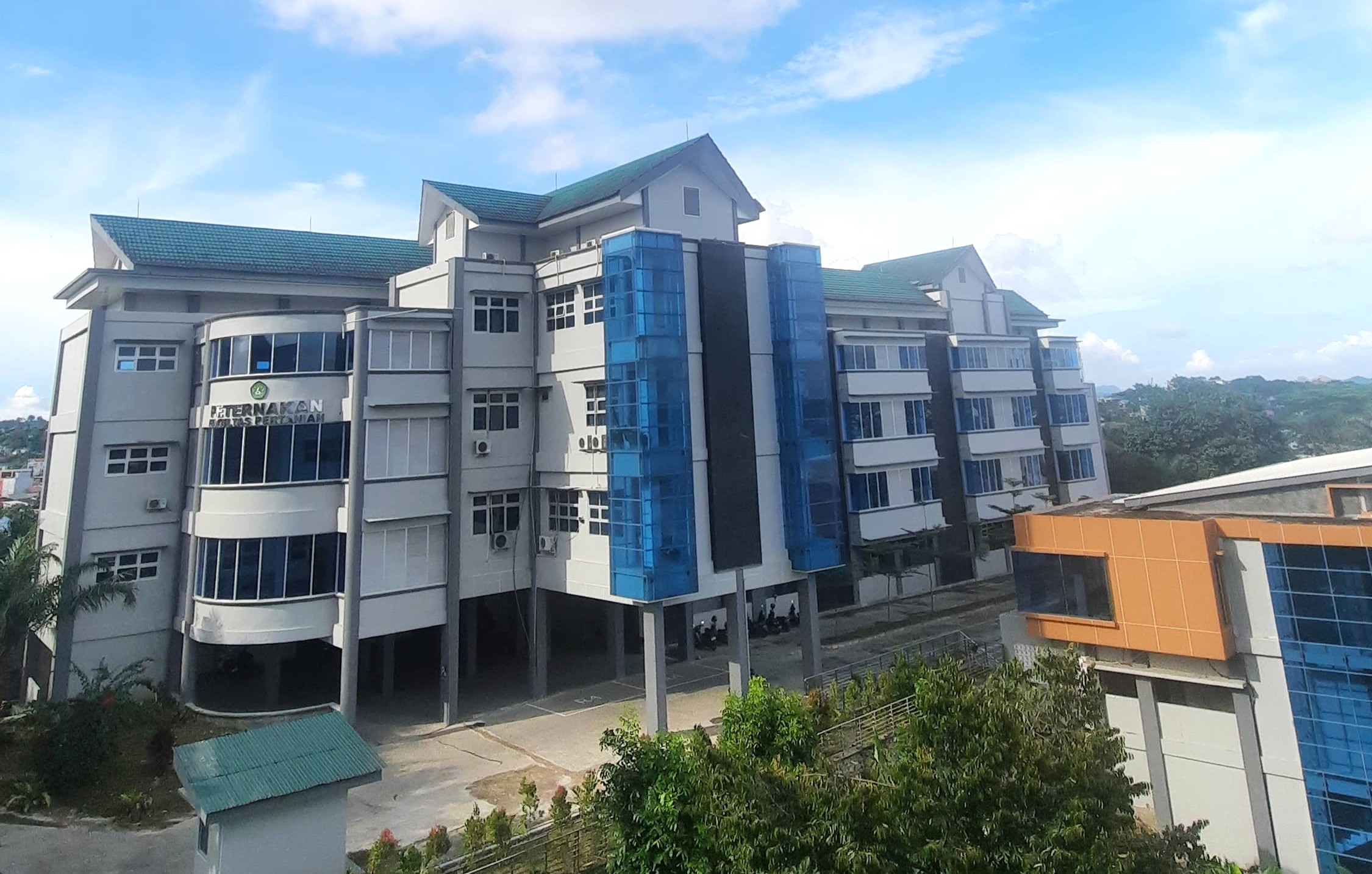 Gedung PTK Fakultas Pertanian Universitas Mulawarman