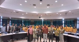 Kuliah Tamu Program Matching Fund Kedaireka Digitalisasi Kandang Ayam Pintar Berbasis Internet of Things (IoT)